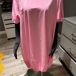 Cute sleeveless bubblegum pink dress